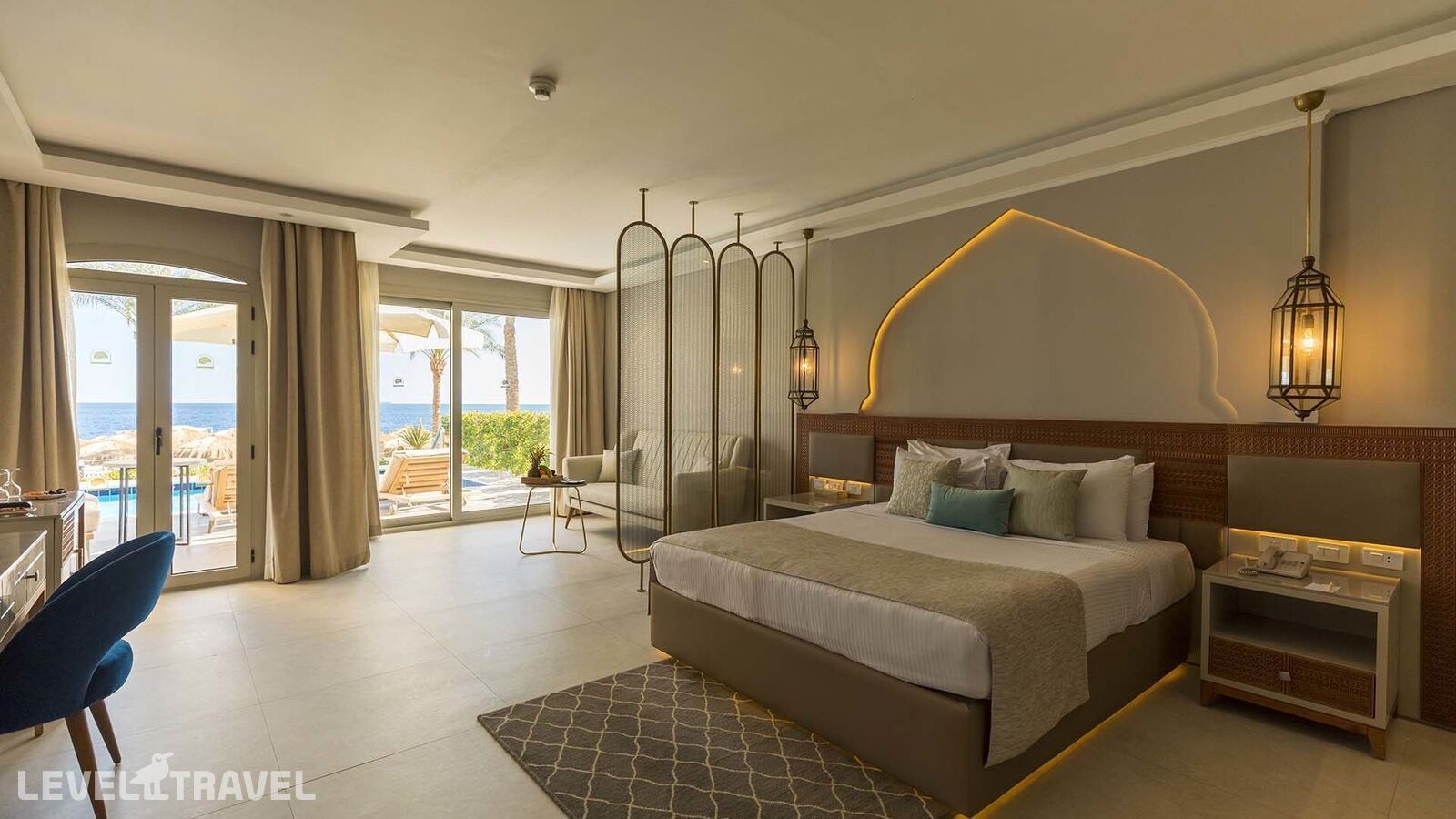 фотографии номера Полулюкс с видом на море отеля Sunrise Diamond Beach Resort в Египет(Шарм-эль-Шейх) - фото №1