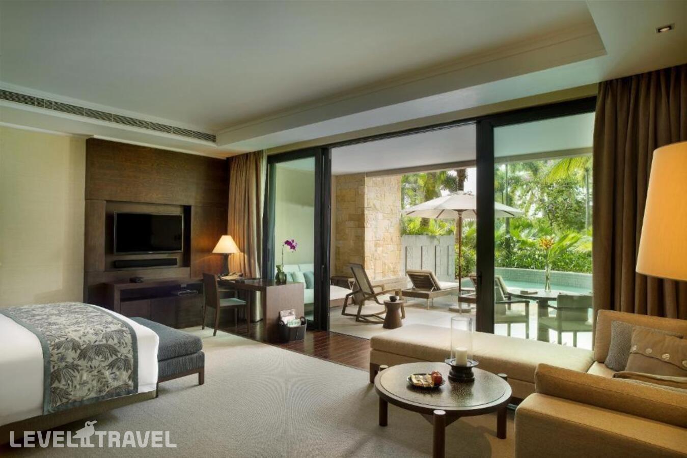 фотографии номера Полулюкс с бассейном отеля Raffles Hainan в Китай(Бухта чистой воды) - фото №1