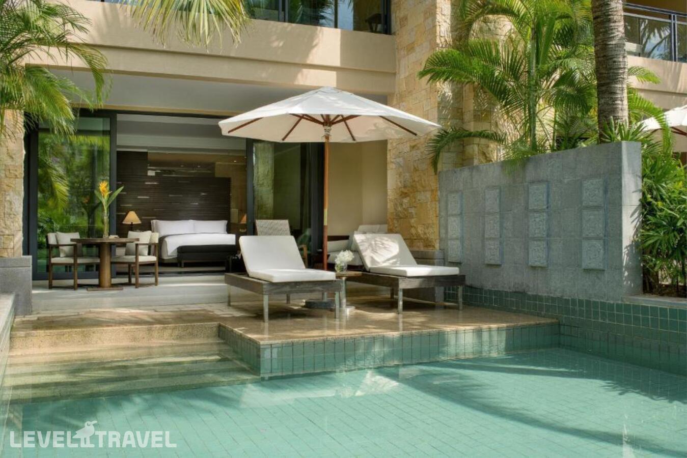 фотографии номера Полулюкс с бассейном отеля Raffles Hainan в Китай(Бухта чистой воды) - фото №3
