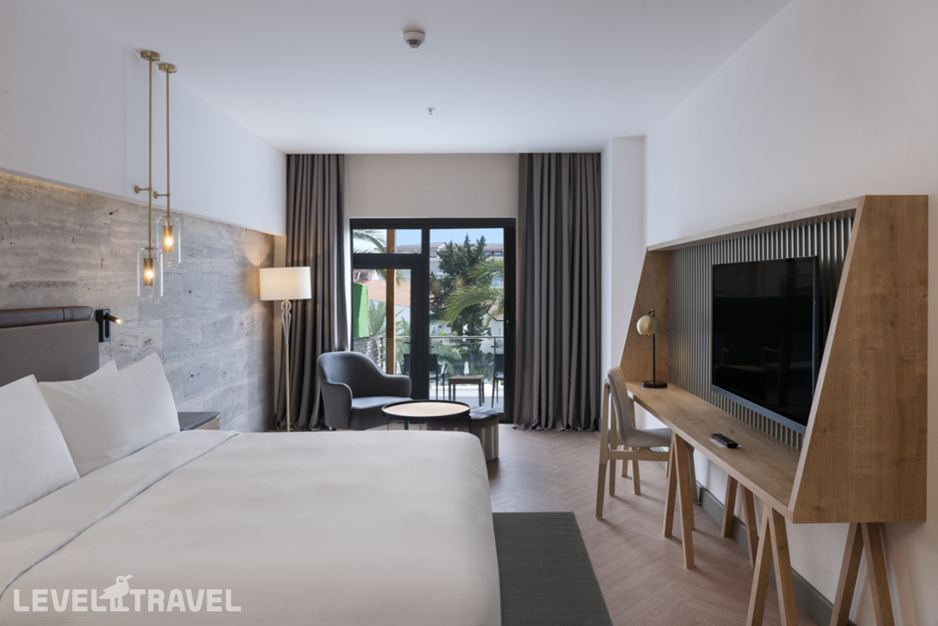 фотографии номера Делюкс отеля Doubletree By Hilton Antalya Kemer в Турция(Кемер - центр) - фото №1