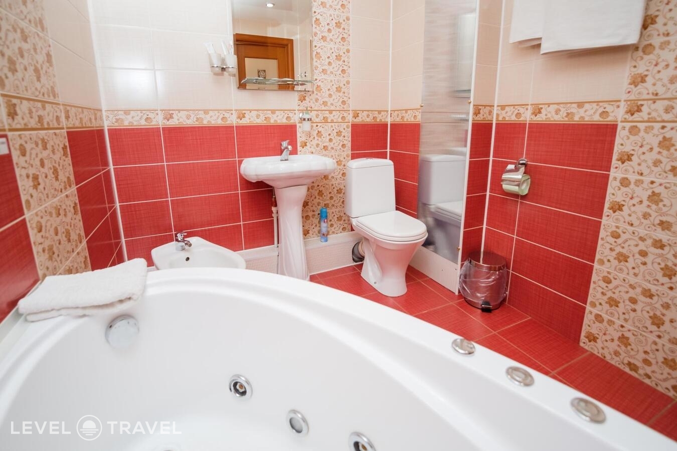 фотографии номера Люкс отеля Au Rooms в Россия(Новокузнецк) - фото №7