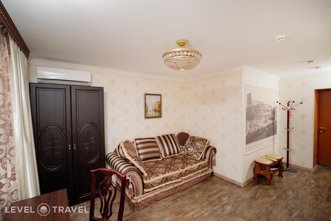 фотографии номера Люкс отеля Au Rooms в Россия(Новокузнецк) - фото №17