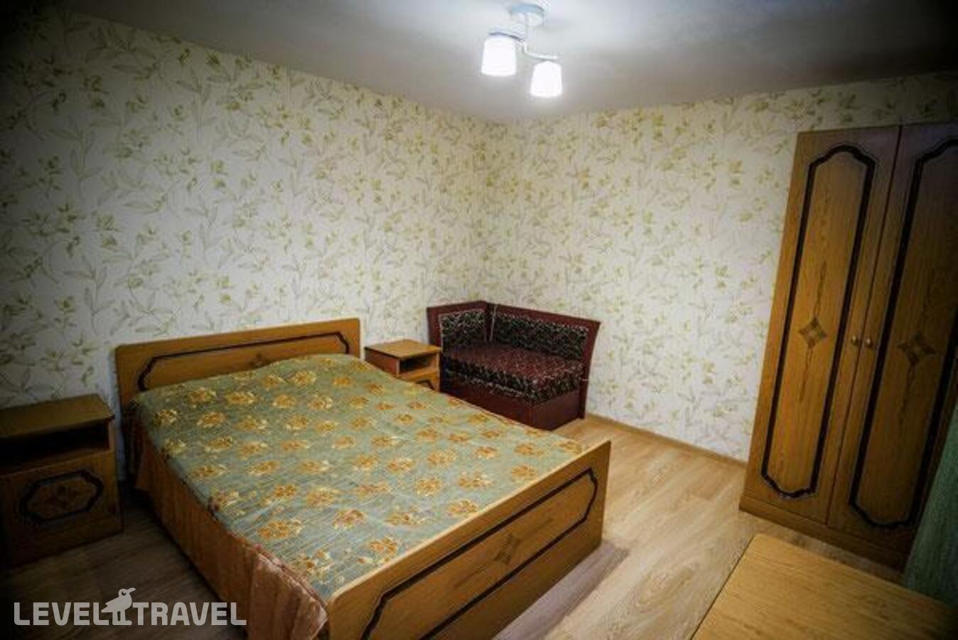 Комната комфорт с 2 односпальными и 1 двуспальной кроватью — фото 6