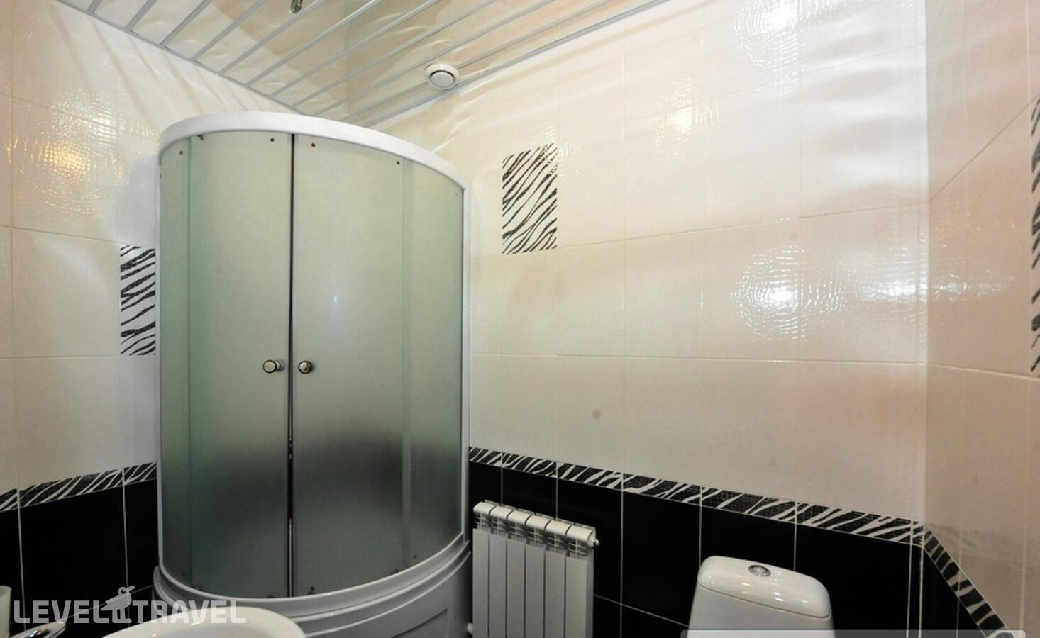 фотографии номера Номер стандарт с 2 односпальными кроватями и диваном (без окна) отеля Палас (Бывш. Франт Отель Палас) в Россия(Волгоград) - фото №12