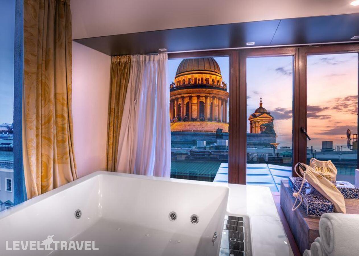 фотографии номера Номер люкс SO VVIP отеля So St. Petersburg / Со Санкт-Петербург (Бывш. Sofitel) в Россия(Адмиралтейский район) - фото №7