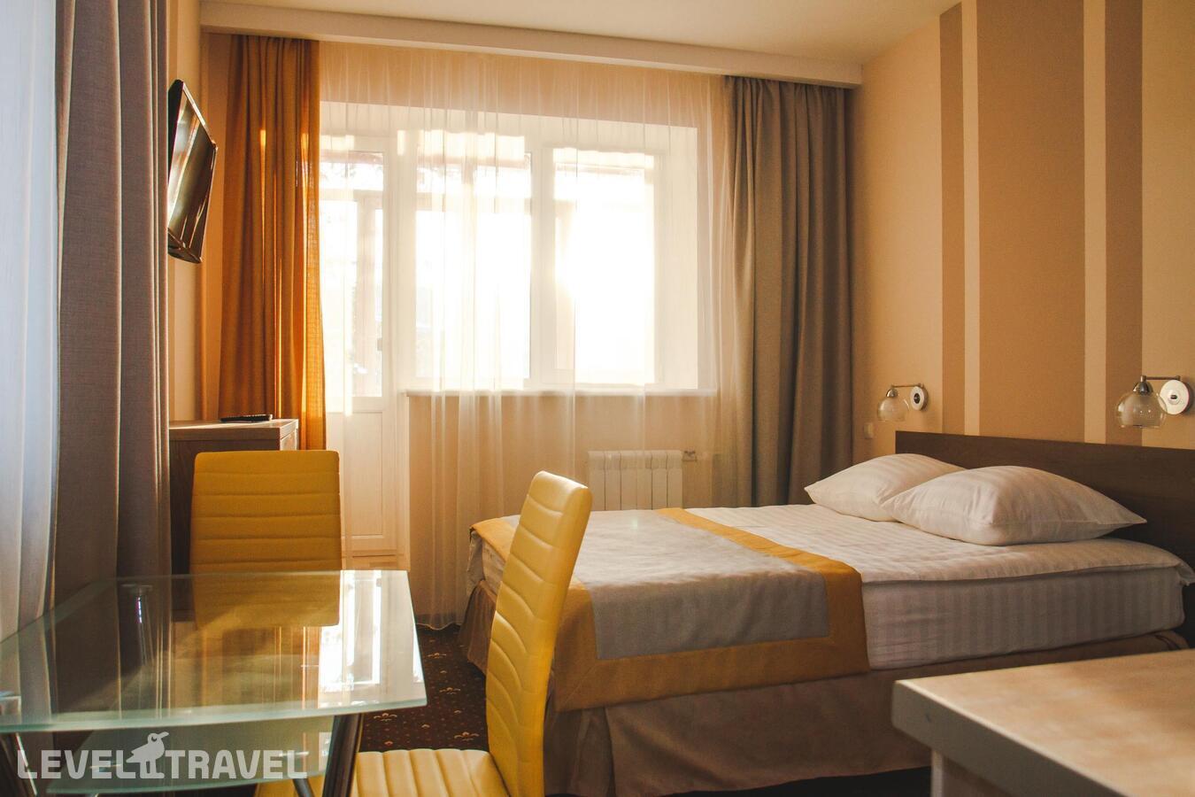 фотографии номера Улучшенный комфорт (двуспальная кровать) отеля Tyumen Time Hotel в Россия(Тюмень) - фото №1