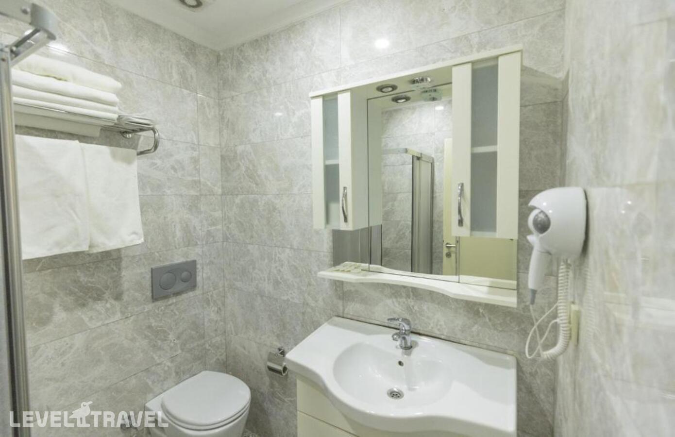 фотографии номера Семейный номер отеля De Maree Hotel в Турция(Султанахмет) - фото №2
