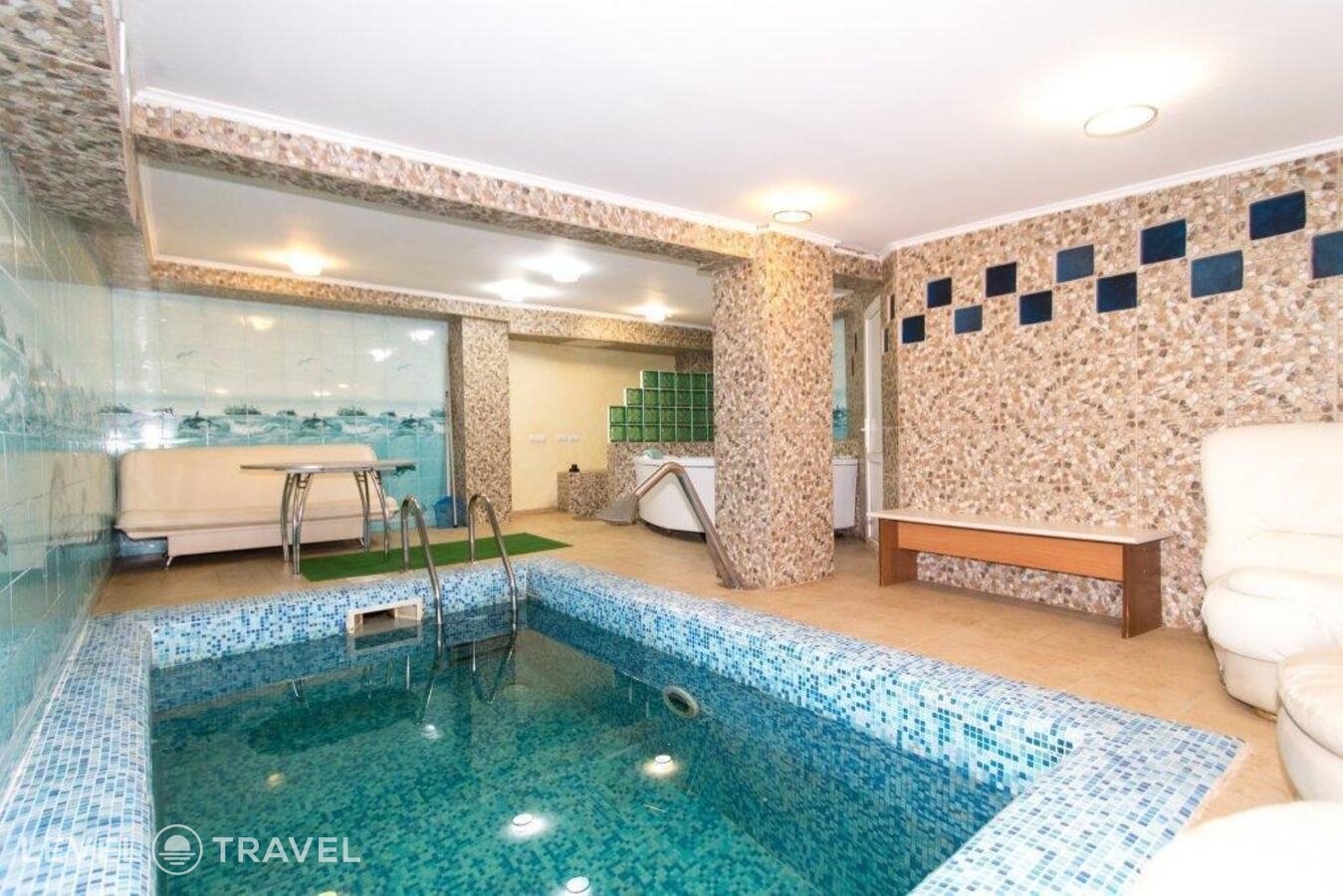 фотографии номера Апартаменты с 1 двуспальной кроватью, сауной и бассейном (цокольный этаж) отеля Joy в Россия(Нижегородский район) - фото №6