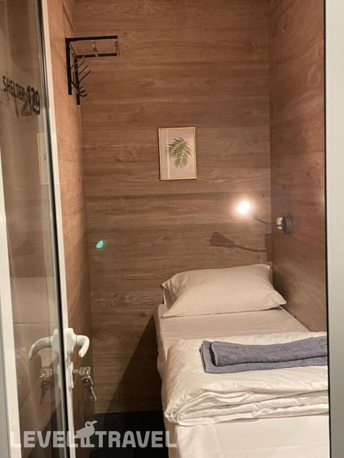 фотографии номера Одноместный улучшенный без окна отеля Гостиница SHELTERZ Электрозаводская в Россия(Центральный административный округ (ЦАО)) - фото №1