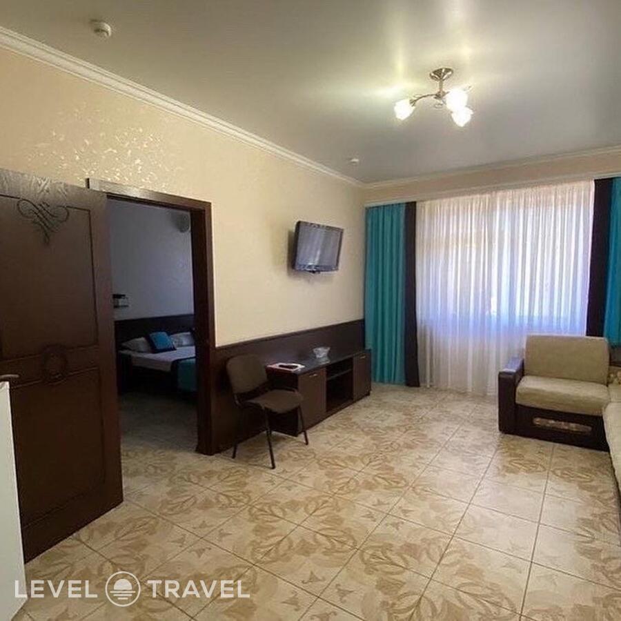 2-комнатный номер комфорт семейный с 1 двуспальной кроватью — фото 4