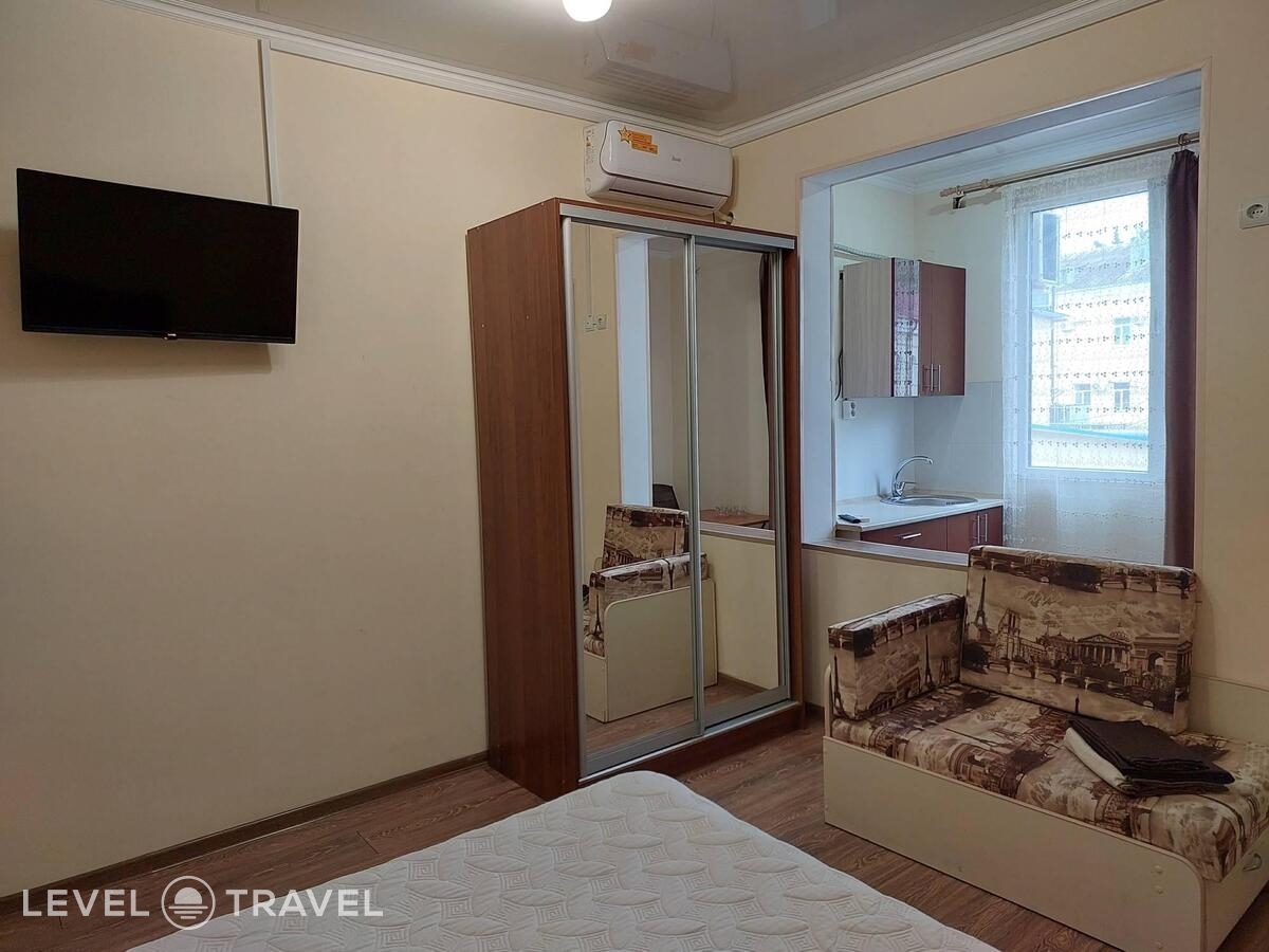 Номер улучшенный семейный с 1 двуспальной кроватью — фото 4