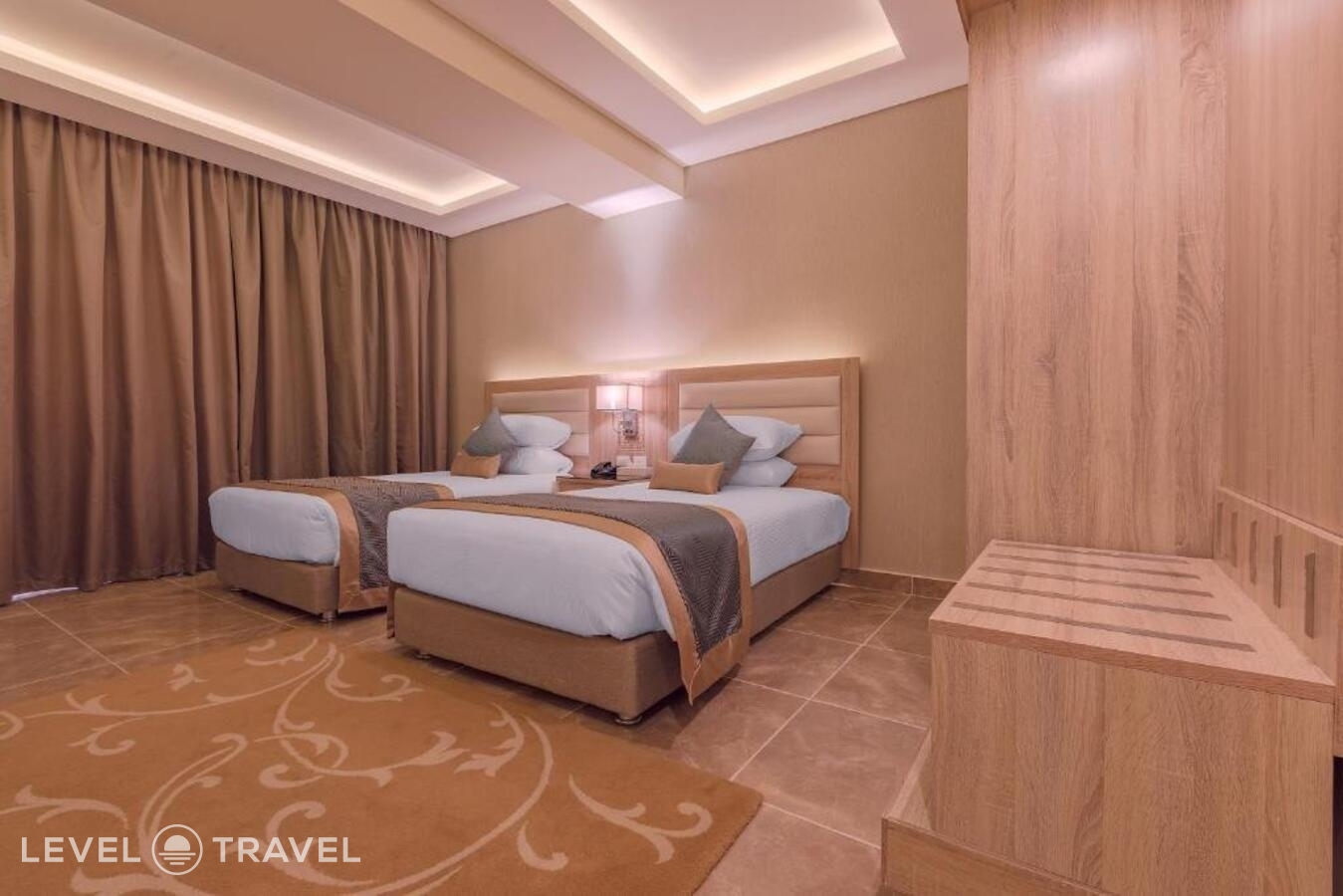 фотографии номера Делюкс с видом на бассейн отеля Pickalbatros Aqua Blu Resort Hurghada (Ex. Albatros Sea World) в Египет(Хургада (город)) - фото №4