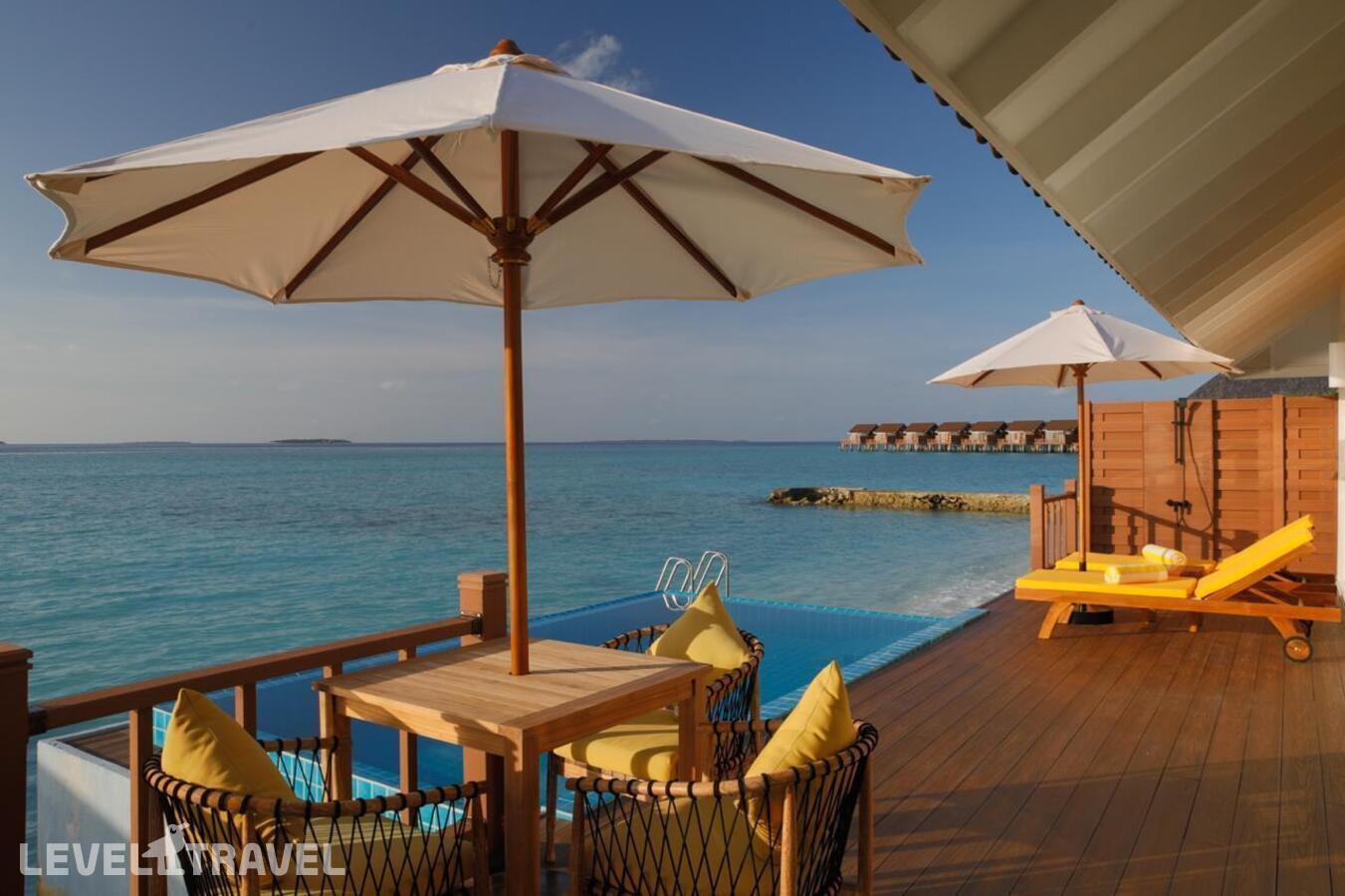 фотографии номера Люкс Sangu отеля Dhigufaru Island Resort в Мальдивы(Баа Атолл) - фото №6