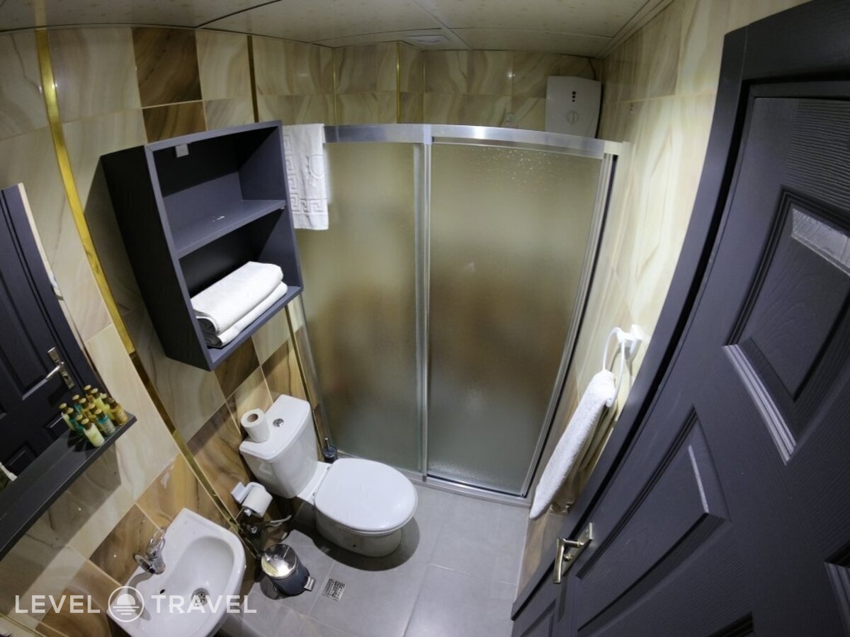 фотографии номера Трехместный номер отеля Exporoyal Hotel в Турция(Анталья - Центр) - фото №35