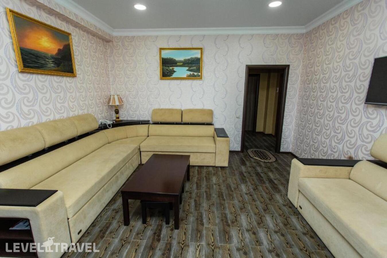 фотографии номера Семейный люкс (2 комнаты) отеля Отель Океан в Россия(Избербаш) - фото №25