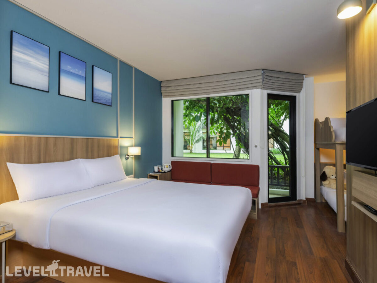 фотографии номера Четырёхместный номер семейный Connecting отеля Ibis Samui Bo Phut Beach Resort в Таиланд(Бопхут Бич) - фото №1