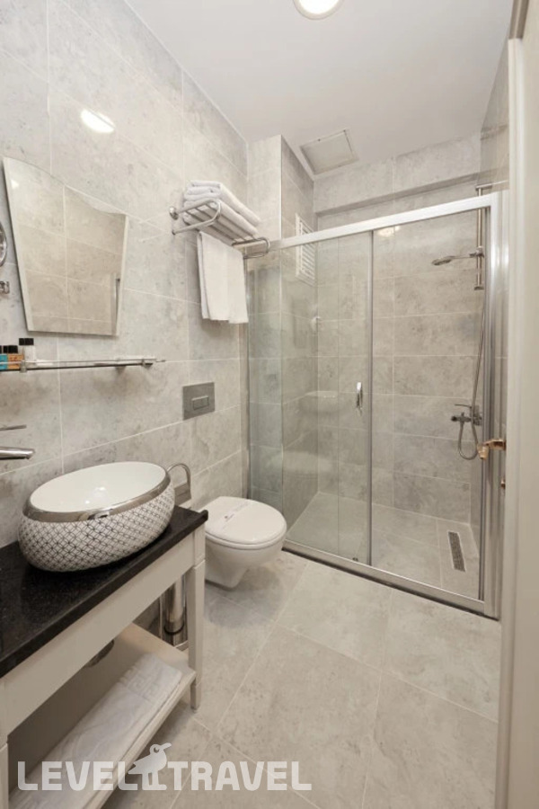 Двухместный номер Standard With Garden (basement) двуспальная кровать — фото 6