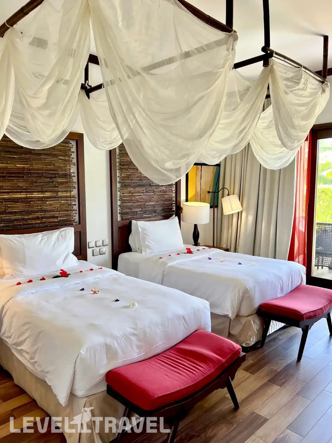 фотографии номера Полулюкс с террасой в саду отеля Story Seychelles (Ex.The H Resort Beau Vallon Beach) в Сейшелы(о. Маэ) - фото №7