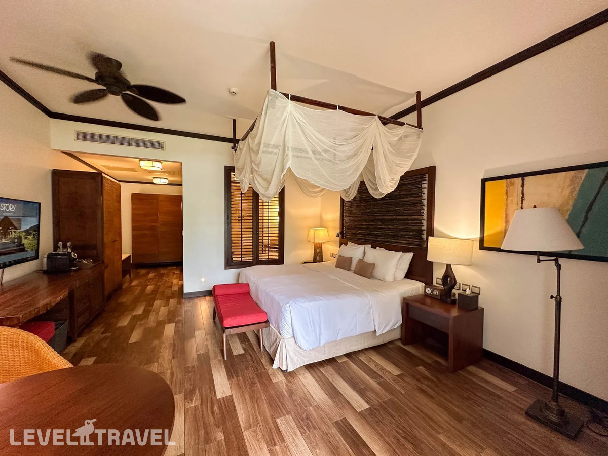 фотографии номера Полулюкс с балконом отеля Story Seychelles (Ex.The H Resort Beau Vallon Beach) в Сейшелы(о. Маэ) - фото №1