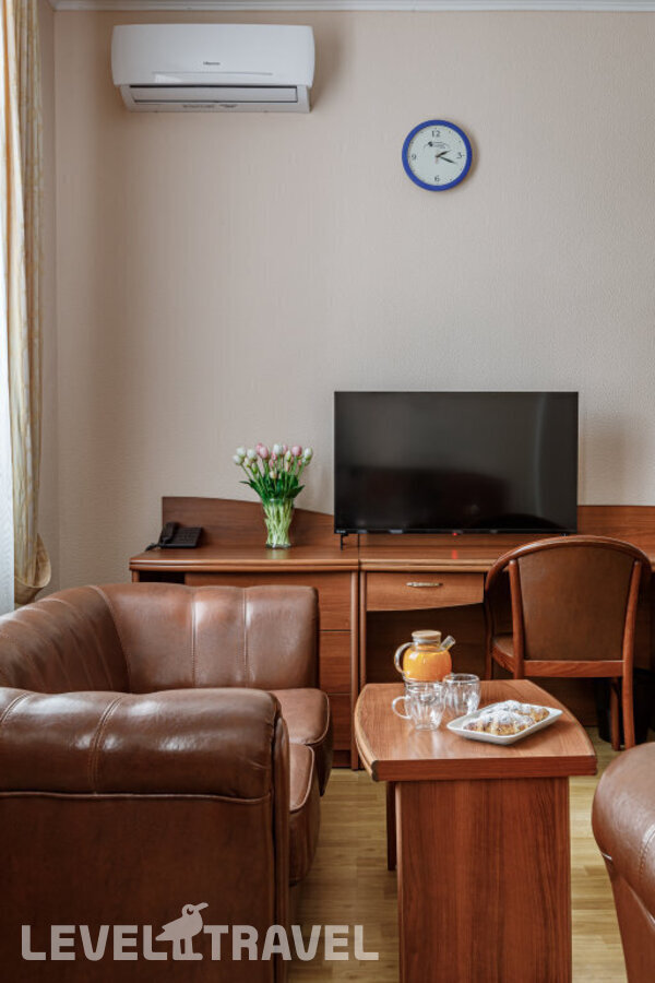 фотографии номера Семейный номер отеля Максима Заря Отель (Maxima Zarya Hotel) в Россия(Северо-восточный административный округ (СВАО)) - фото №20