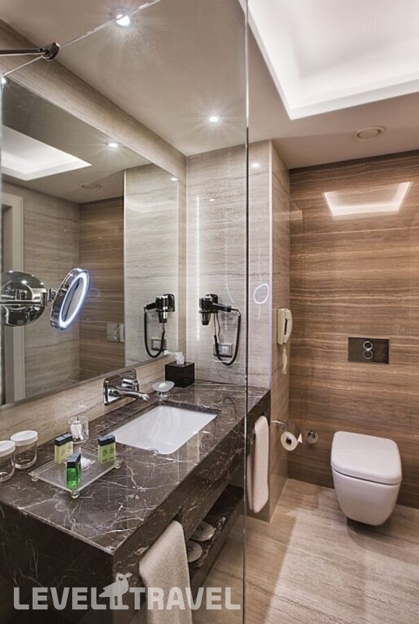 фотографии номера Улучшенный (две односпальные кровати) отеля Dedeman Bostanci Istanbul Hotel & Convention Centre в Турция(Аташехир) - фото №5