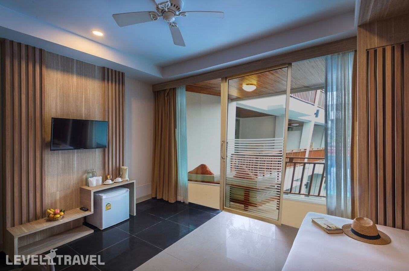 фотографии номера Делюкс с балконом отеля Lanta Sand Resort & Spa в Таиланд(Ко Ланта) - фото №4