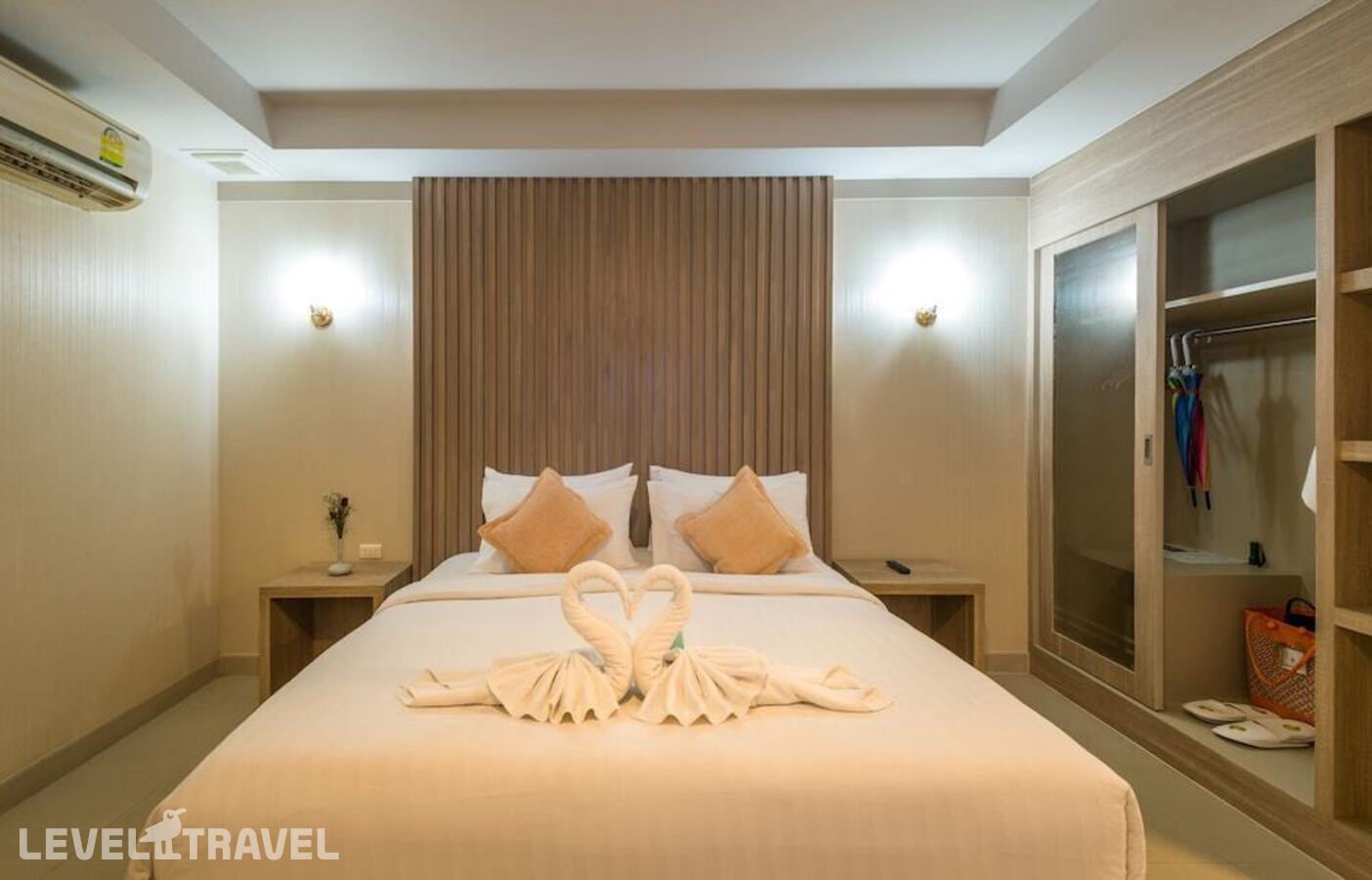 фотографии номера Делюкс с балконом отеля Lanta Sand Resort & Spa в Таиланд(Ко Ланта) - фото №11