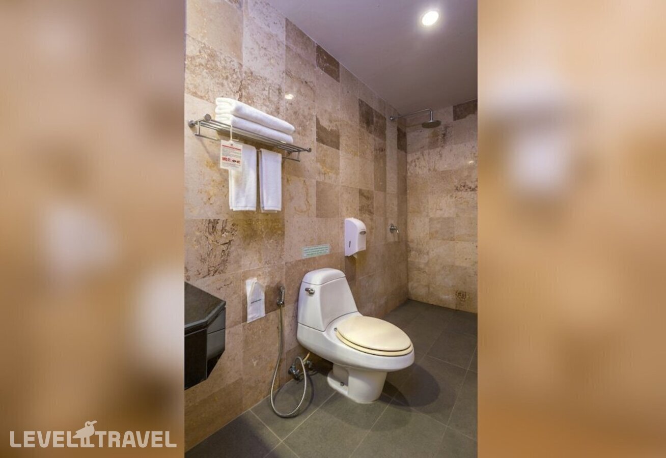 фотографии номера Делюкс с балконом отеля Lanta Sand Resort & Spa в Таиланд(Ко Ланта) - фото №1