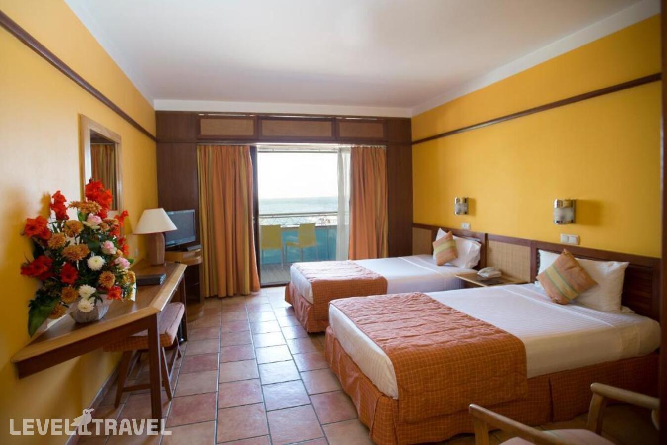фотографии номера Улучшенный с прямым видом на море отеля Lido Sharm Hotel (Ex. Lido Naama Bay) в Египет(Наама Бэй) - фото №5