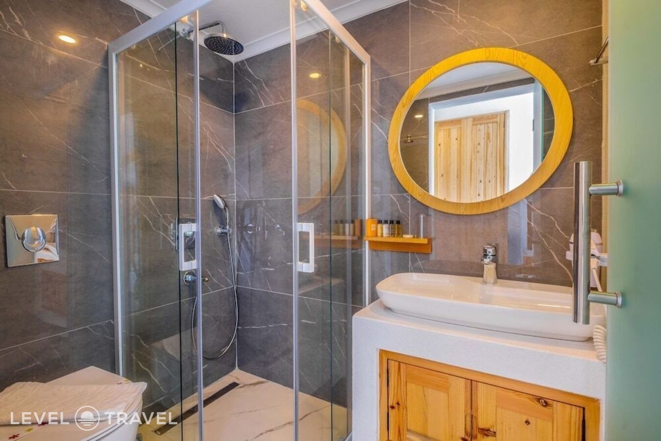 фотографии номера Двухместный номер Penthouse с видом на море двуспальная кровать отеля Payam Hotel в Турция(Каш) - фото №5