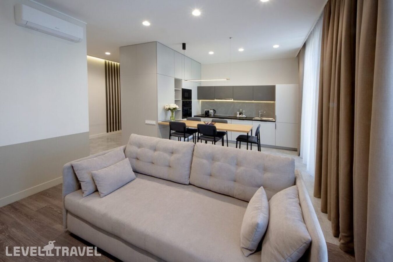 фотографии номера Апартаменты с балконом отеля 4Kaif Residence Style (4Кайф Резиденс Стайл) на улице Гагарина в Россия(Зеленоградск) - фото №3