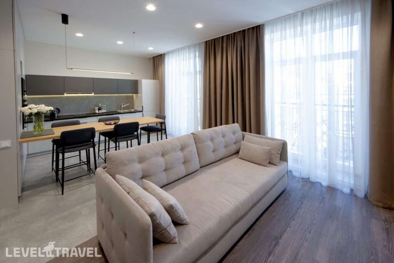фотографии номера Апартаменты с балконом отеля 4Kaif Residence Style (4Кайф Резиденс Стайл) на улице Гагарина в Россия(Зеленоградск) - фото №2