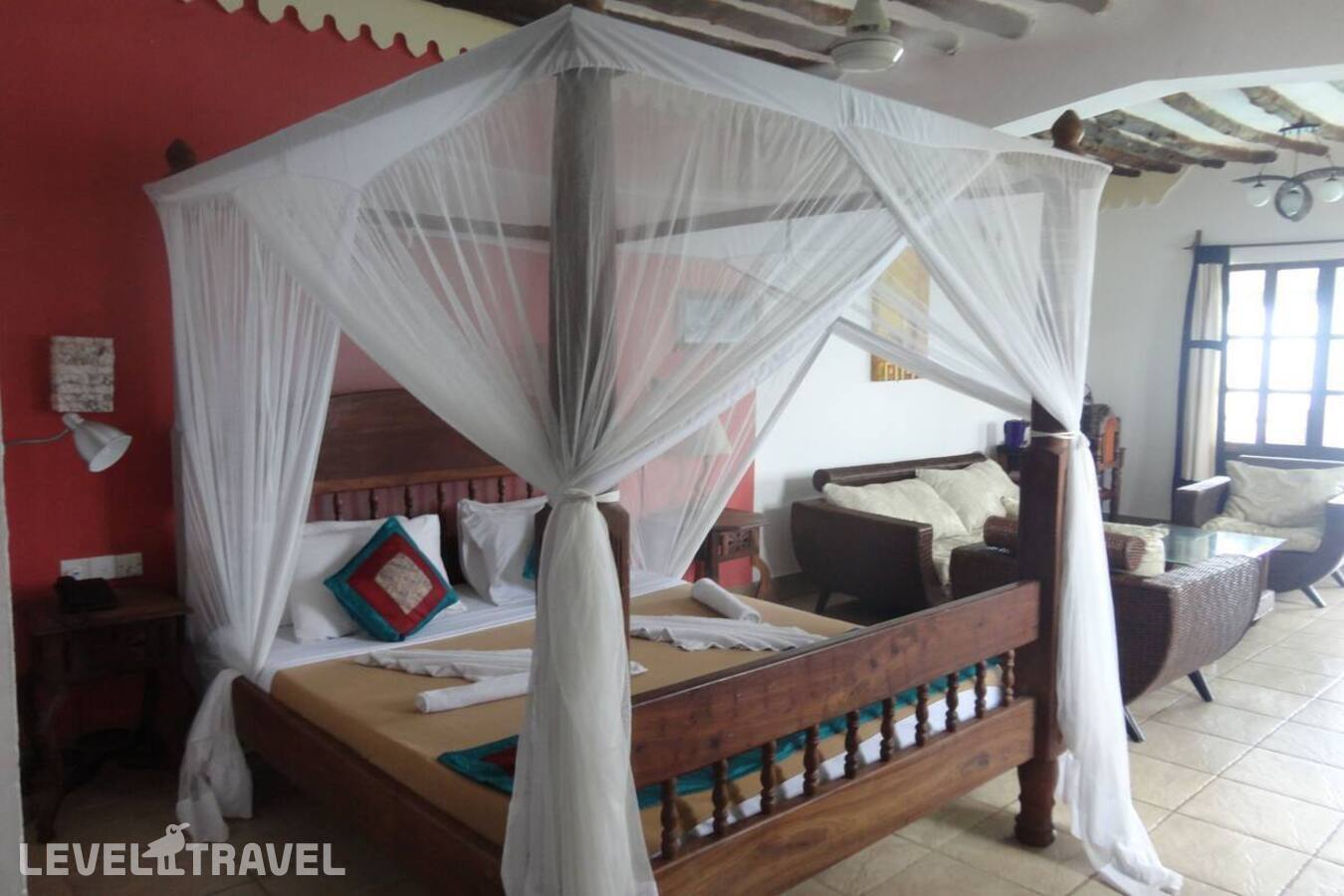 фотографии номера Люкс Zanzibari отеля Langi Langi Beach Bungalows в Танзания(Нунгви Бич) - фото №2