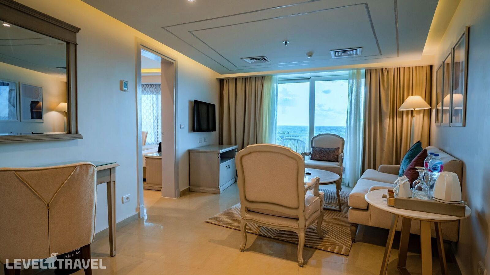 фотографии номера Полулюкс с джакузи отеля Sunrise Alex Avenue Hotel в Египет(Александрия) - фото №1