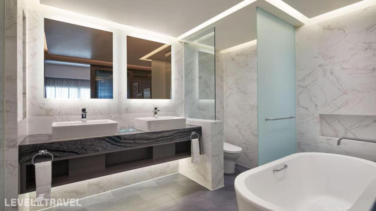 фотографии номера Двухместный люкс Le Meridien c 1 комнатой двуспальная кровать отеля Le Méridien Kuala Lumpur в Малайзия(Куала-Лумпур) - фото №3