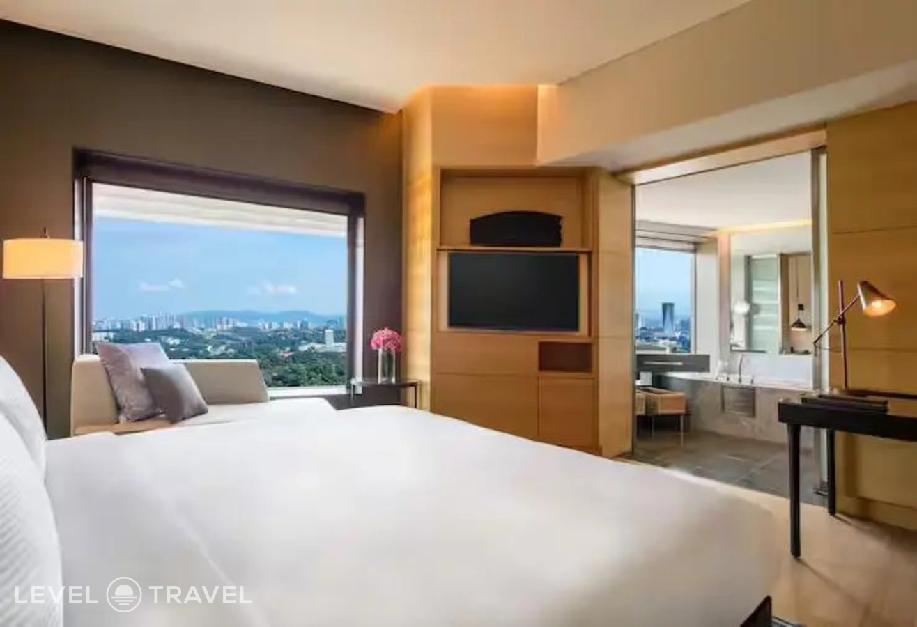 фотографии номера Двухместный Plus номер Deluxe двуспальная кровать отеля Hilton Kuala Lumpur в Малайзия(Куала-Лумпур) - фото №2