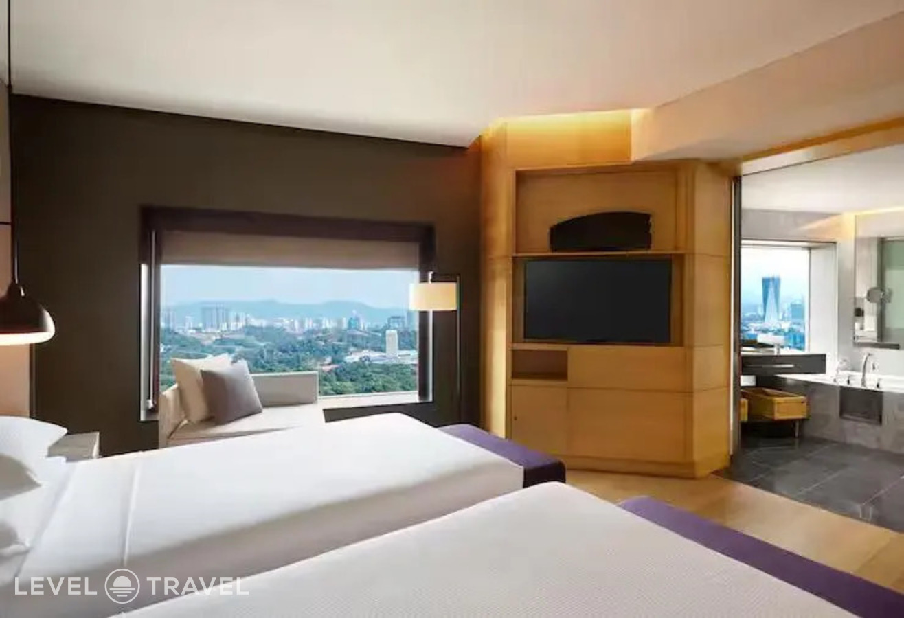 фотографии номера Двухместный Plus номер Executive 2 отдельные кровати отеля Hilton Kuala Lumpur в Малайзия(Куала-Лумпур) - фото №1