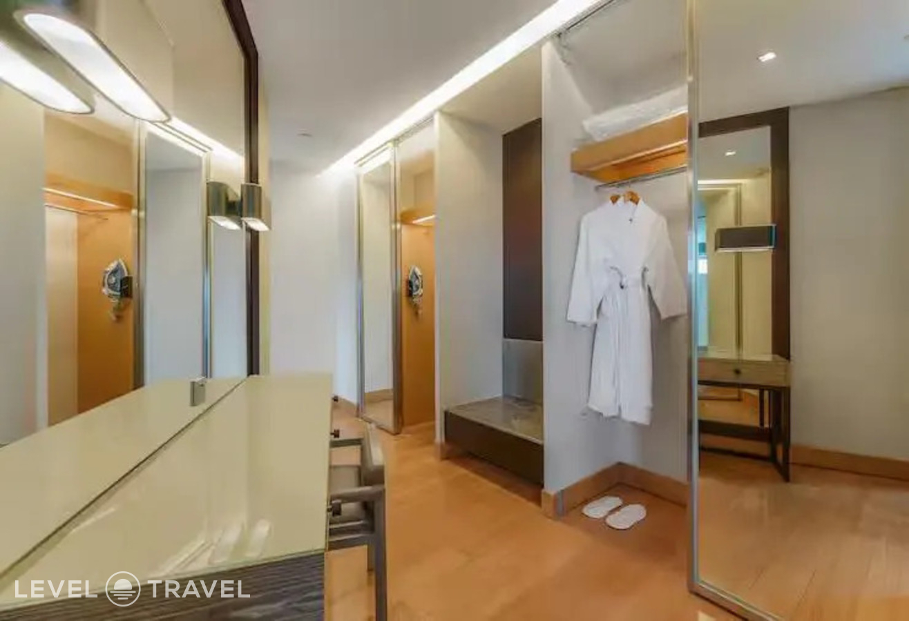 фотографии номера Двухместный люкс Lifestyle двуспальная кровать отеля Hilton Kuala Lumpur в Малайзия(Куала-Лумпур) - фото №6