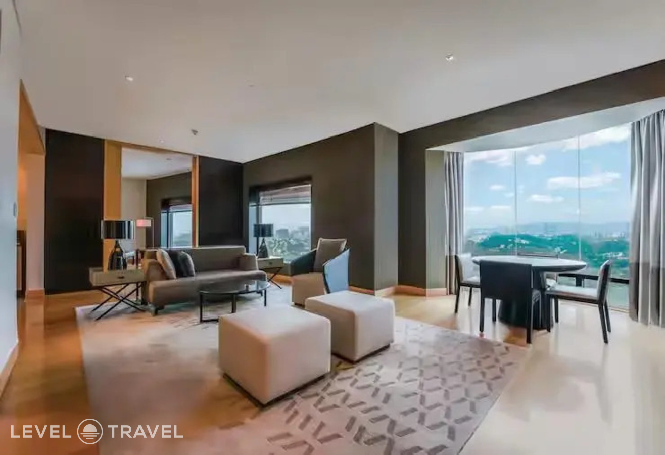 фотографии номера Двухместный люкс Lifestyle двуспальная кровать отеля Hilton Kuala Lumpur в Малайзия(Куала-Лумпур) - фото №4