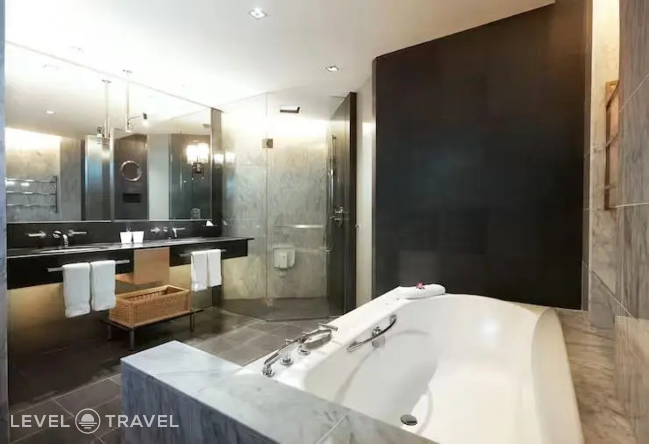 фотографии номера Двухместный люкс Grand Executive двуспальная кровать отеля Hilton Kuala Lumpur в Малайзия(Куала-Лумпур) - фото №7