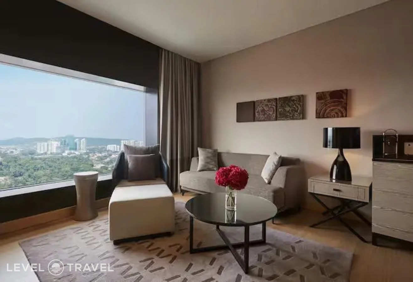 фотографии номера Двухместный люкс Grand Executive двуспальная кровать отеля Hilton Kuala Lumpur в Малайзия(Куала-Лумпур) - фото №4