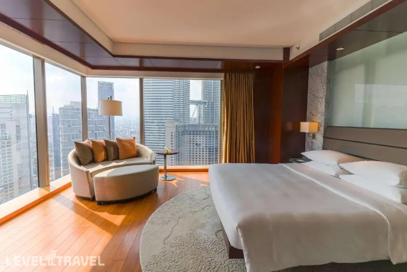 фотографии номера Люкс Гранд отеля Grand Hyatt Kuala Lumpur в Малайзия(Куала-Лумпур) - фото №1