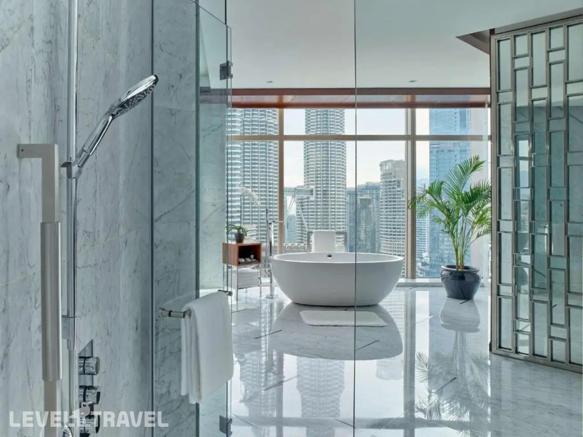 фотографии номера Двухместный люкс Diplomat двуспальная кровать отеля Grand Hyatt Kuala Lumpur в Малайзия(Куала-Лумпур) - фото №3