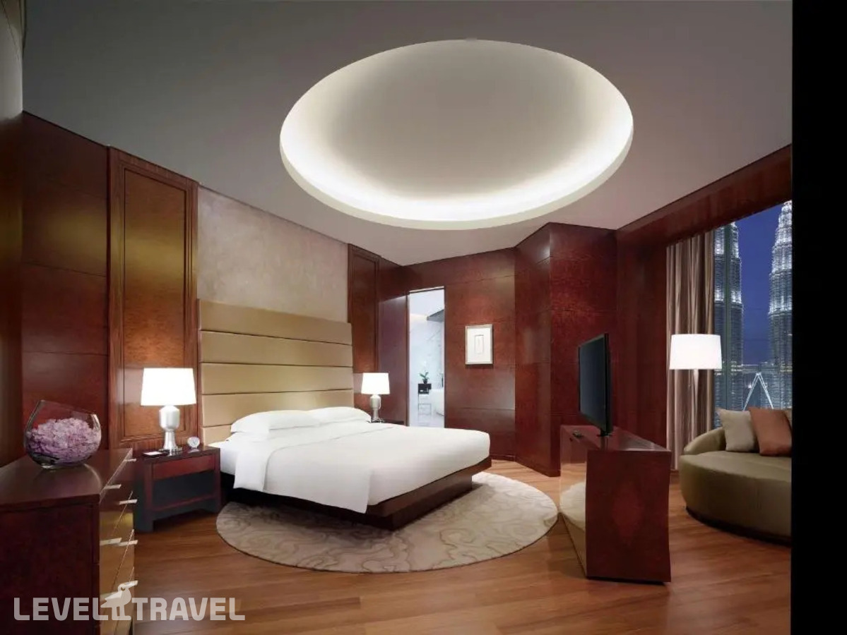 фотографии номера Двухместный люкс Diplomat двуспальная кровать отеля Grand Hyatt Kuala Lumpur в Малайзия(Куала-Лумпур) - фото №1