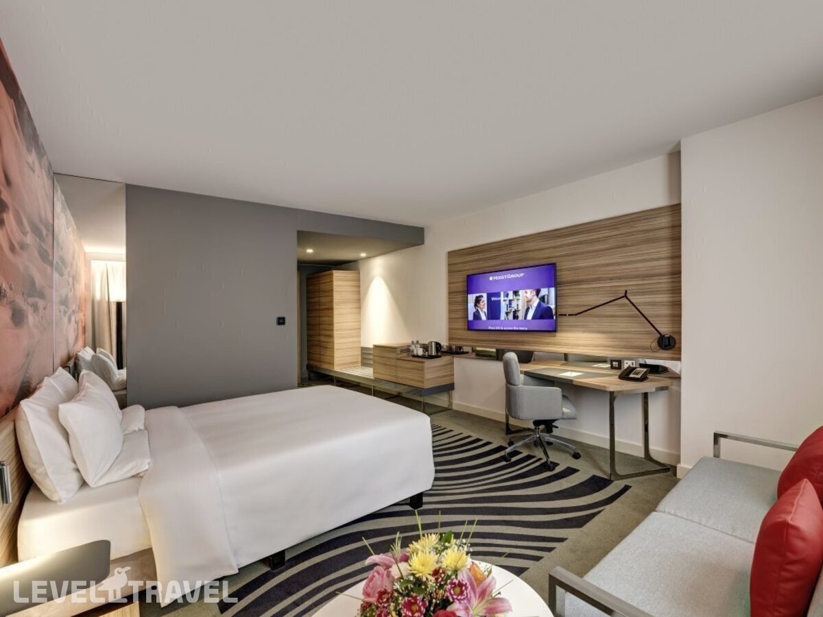 фотографии номера Семейный номер отеля Novotel Sharjah Expo Centre в ОАЭ(Шарджа) - фото №5
