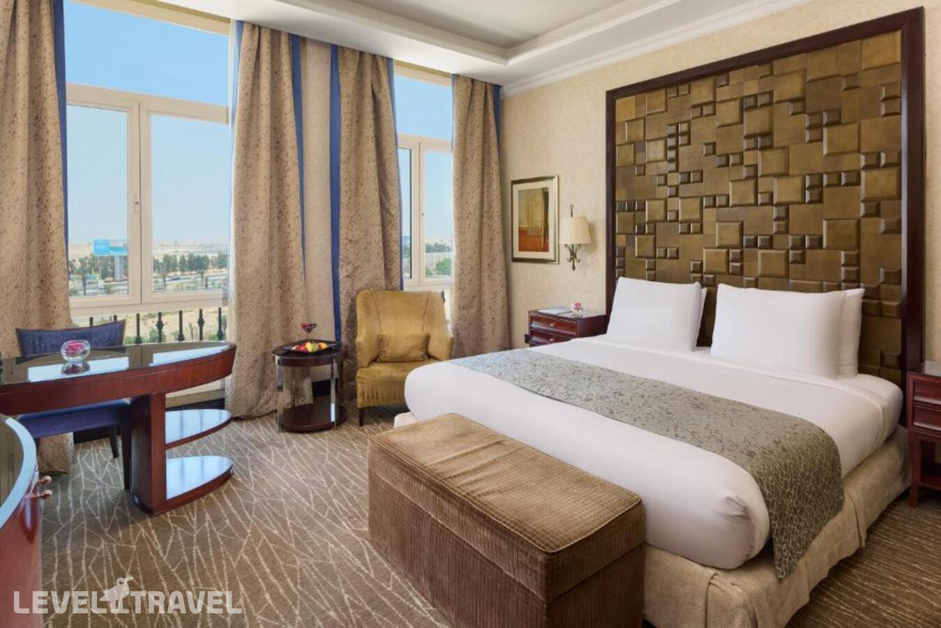 фотографии номера Клубный номер Royal отеля Kempinski Royal Maxim Palace Cairo в Египет(Каир) - фото №1
