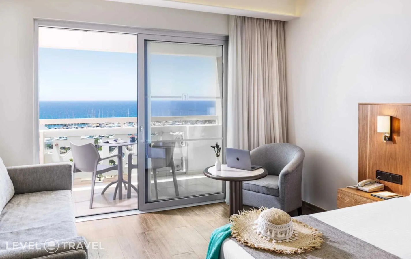 фотографии номера Двухместный номер Marina View 2 отдельные кровати отеля St Raphael Resort & Marina в Кипр(Лимасол) - фото №6