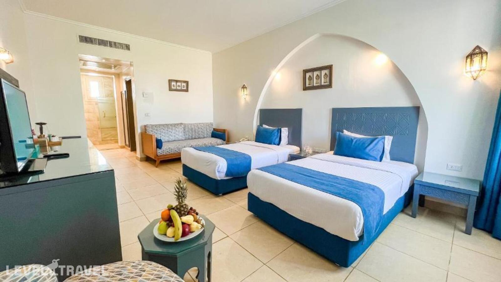 фотографии номера Улучшенный с видом на бассейн отеля Club Reef Resort в Египет(Шарм-эль-Шейх) - фото №2