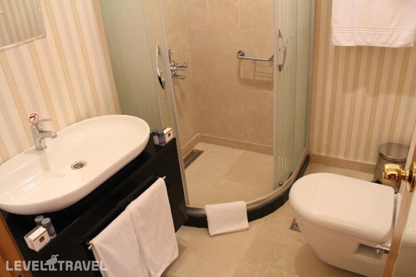 фотографии номера Одноместный номер отеля Bakirkoy Tashan Business & Airport Hotel (Ex. Best Western Tashan Business) в Турция(Бакыркёй) - фото №7