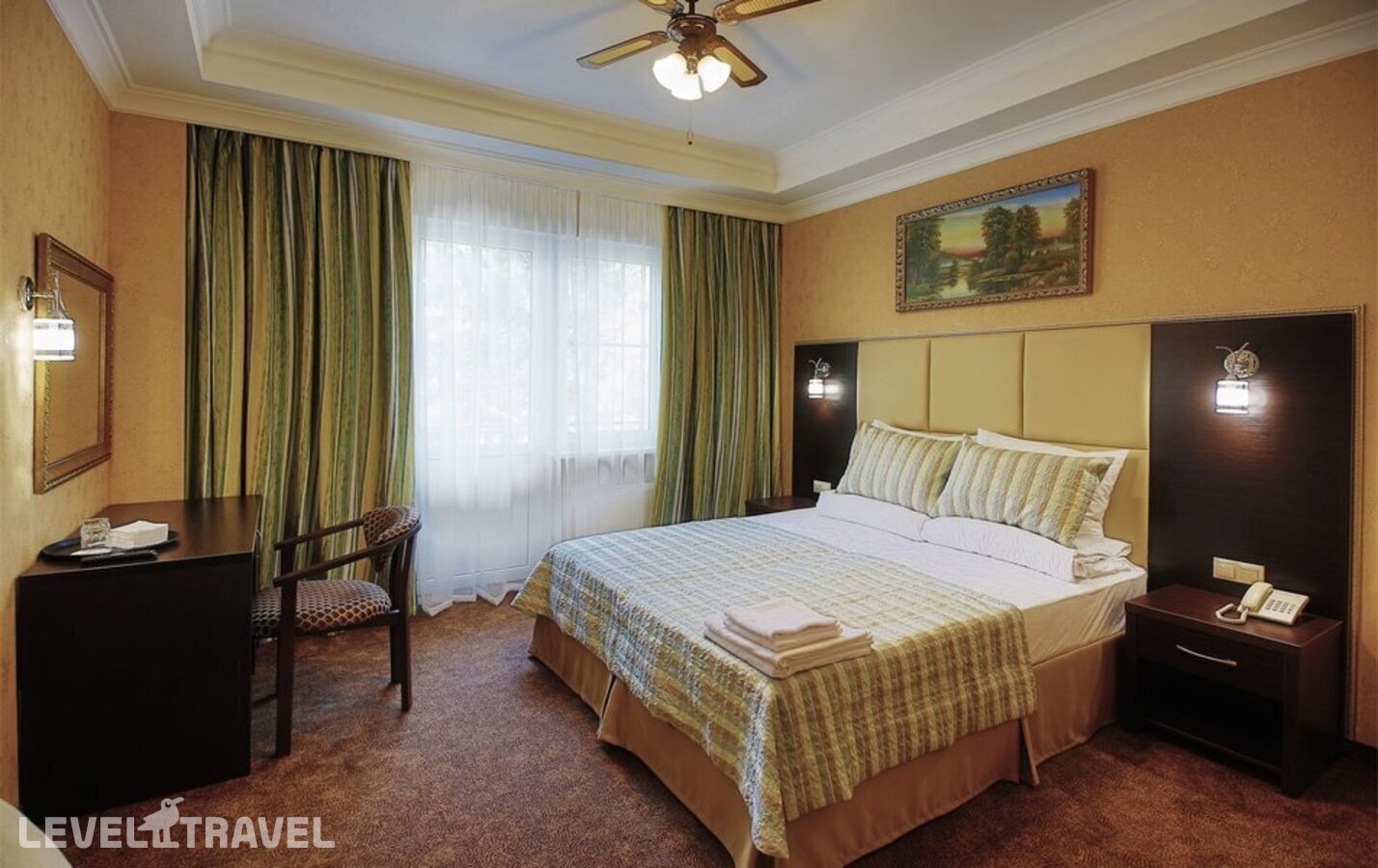 фотографии номера Комфорт с балконом отеля Антонио Каса (Antonio Casa) в Россия(Геленджик) - фото №1